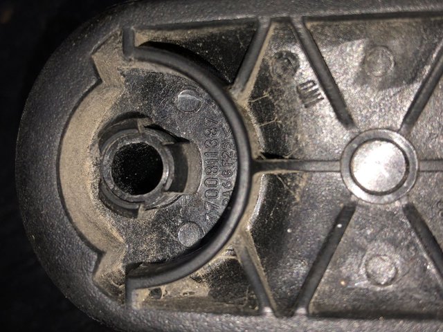 RENAULT 7700811387 Ручка подъема стекла двери задней в наличии Ровно