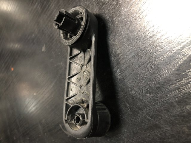 7700811387 RENAULT Ручка подъема стекла двери задней купить в Винница