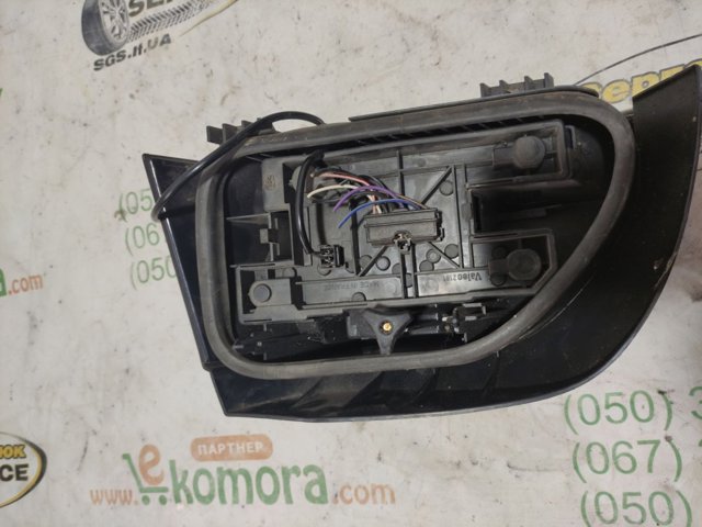 Фонарь задний левый 7701039014 RENAULT