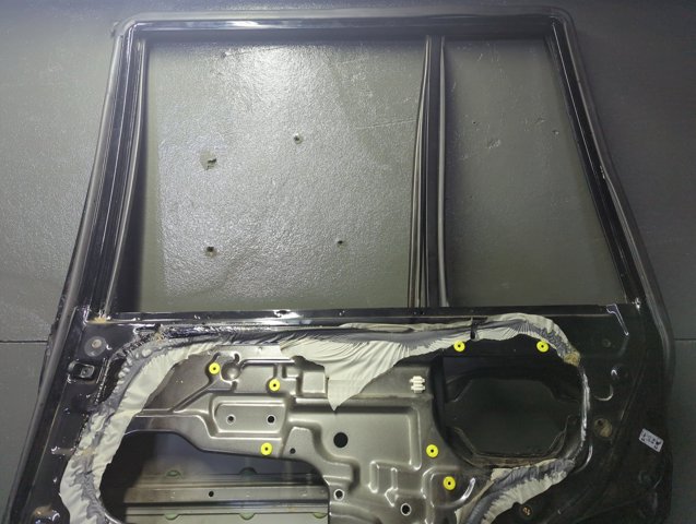Дверь пассажирская задняя правая 77020H1010 HYUNDAI