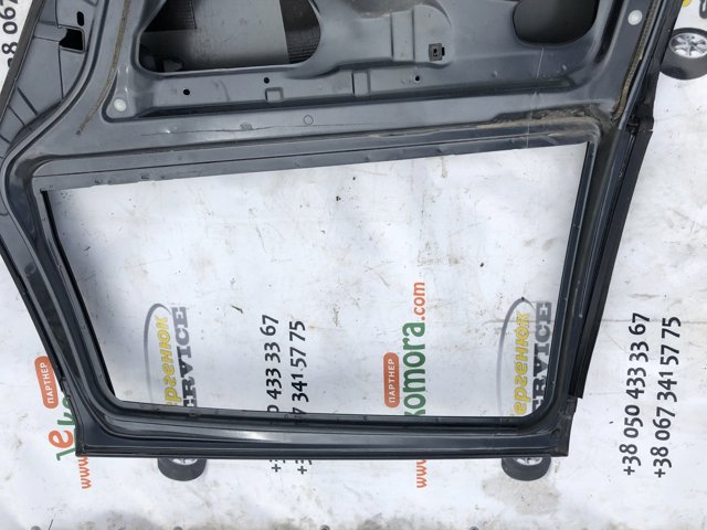 RENAULT 7751472441 Дверь задняя правая в наличии Полтава