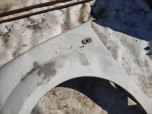 RENAULT 7751718631 Крыло переднее левое в наличии Полтава