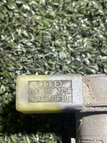 VAG 7H0919275C Датчик сигнализации парковки (парктроник) передний боковой в наличии Житомир