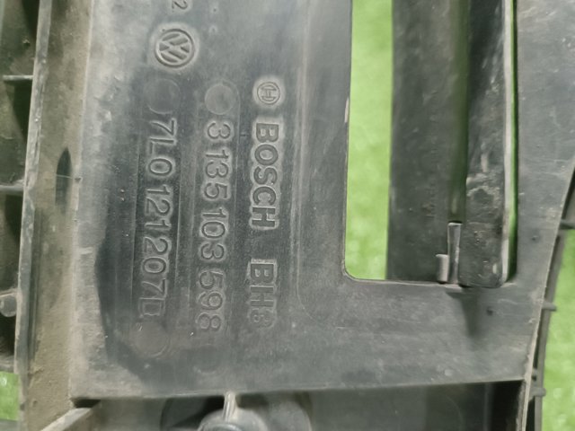Кожух радиатора охлаждения 7L0121207D VAG