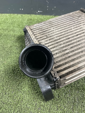 7L0145803A VAG Радиатор интеркуллера купить в Украина