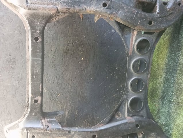 Балка передней подвески 7L0499030H VAG