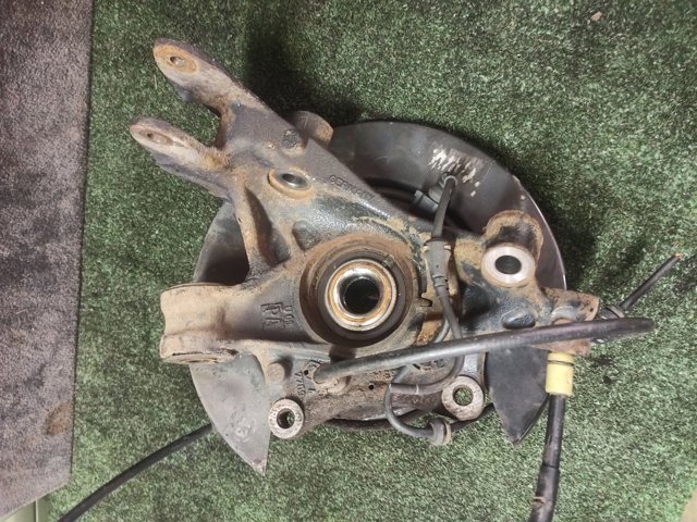 7L0505436B VAG Цапфа задняя правая купить в Запорожье