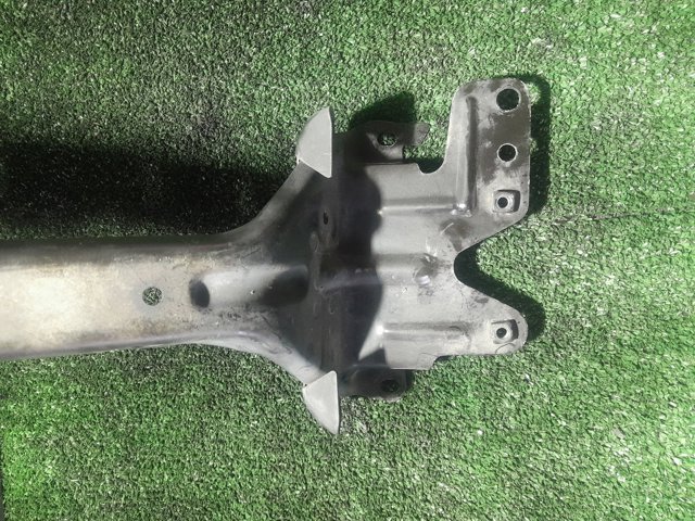 7L0805799C Кронштейн замка капота купить Каменское