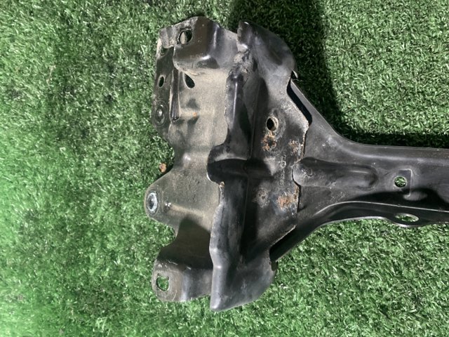 Кронштейн замка капота 7L0805799D VAG