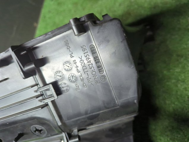 Оболочка радиатора кондиционера 7L0819096 VAG