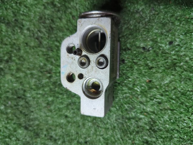 7L0820679 VAG Клапан TRV кондиционера купить в Павлоград
