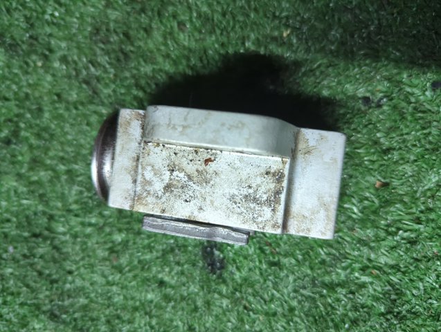 7L0820679 Клапан TRV кондиционера купить Ирпень