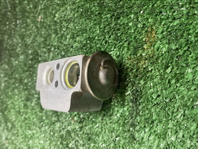7L0820679A VAG Клапан TRV кондиционера купить в Днепр