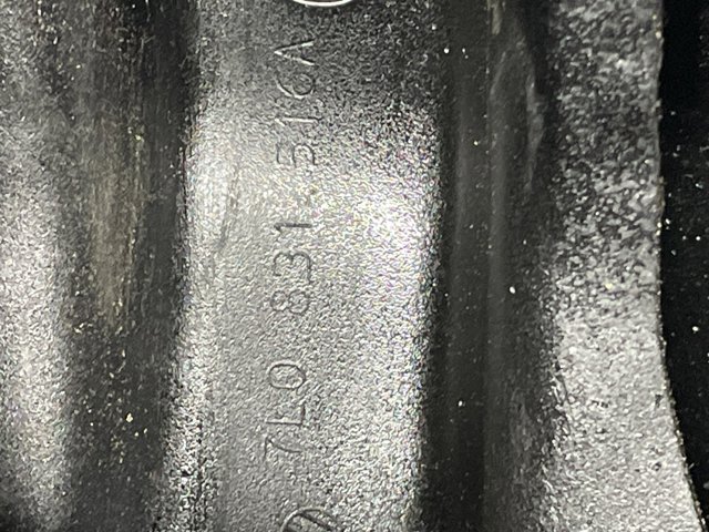 Пассажирская передняя дверь 7L0831056L VAG