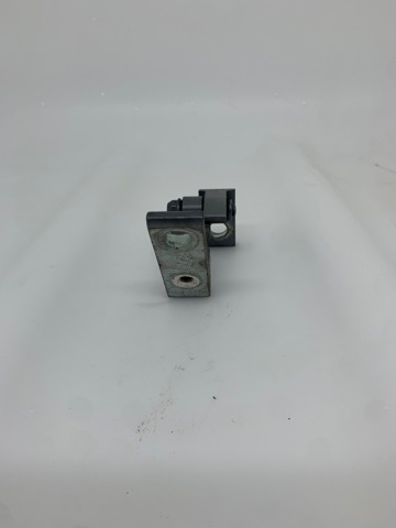 7L0831402A VAG Петля двери передней правой купить в Ирпень