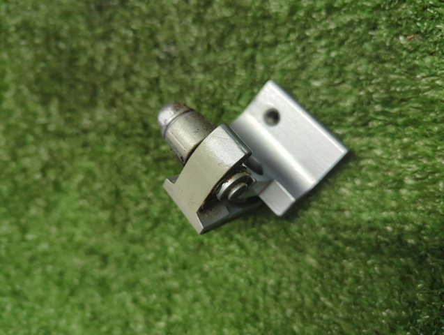 7L0833401A VAG Петля двери задней левой купить в Каменское
