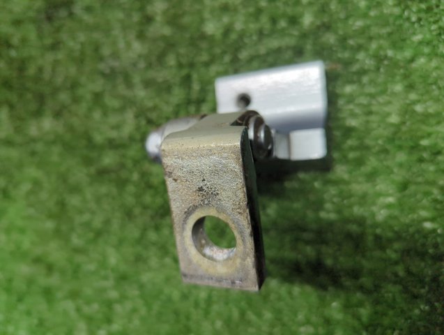 7L0833401A VAG Петля двери задней левой купить в Одесса