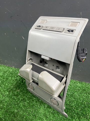 7L0868403 Плафон освещения салона (кабины) купить Черкассы