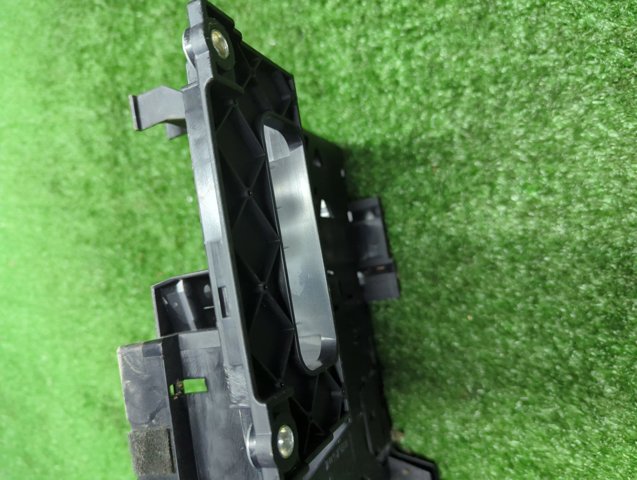 7L0937548C Блок предохранителей задний салонный купить Львов