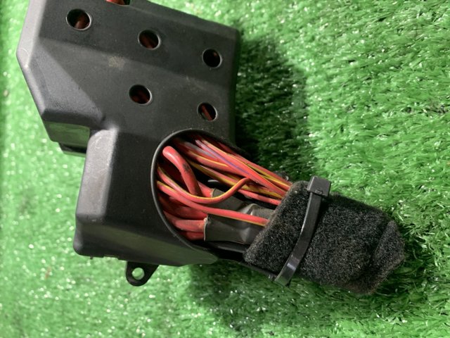 Блок предохранителей и реле 7L0941824 VAG