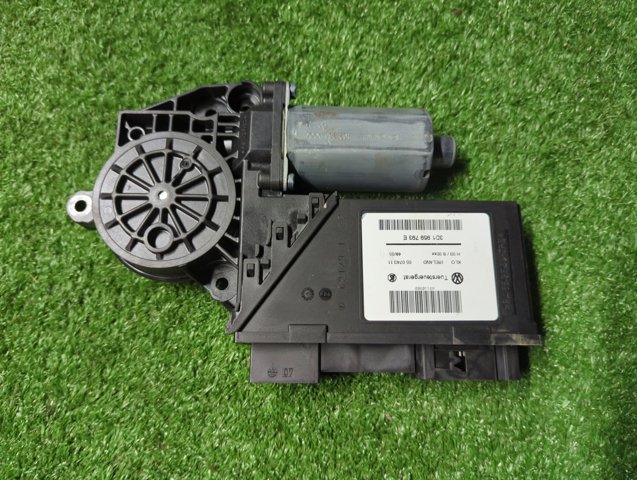 7L0959701G VAG купить в Павлоград