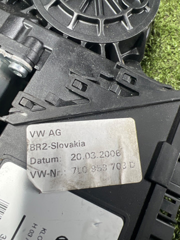 VAG 7L0959703D Мотор стеклоподъемника двери задней левой в наличии Полтава