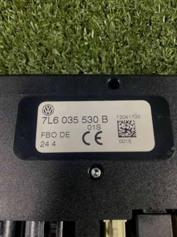 VAG 7L6035530B Усилитель сигнала антенны в наличии Украина