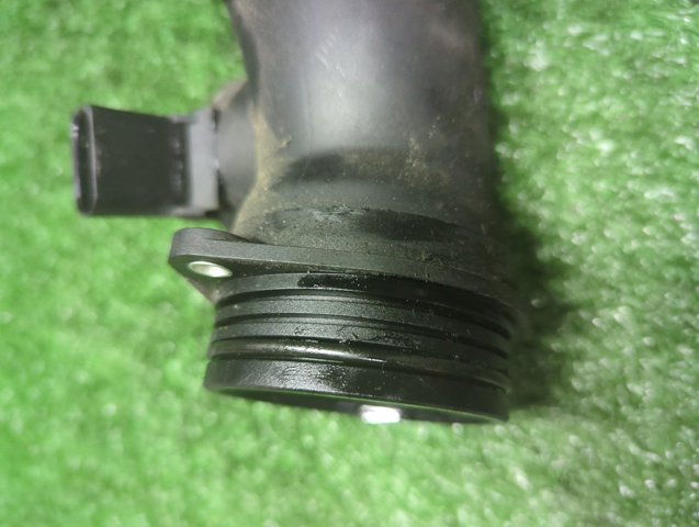 7L6145795E VAG Патрубок интеркулера купить в Николаев