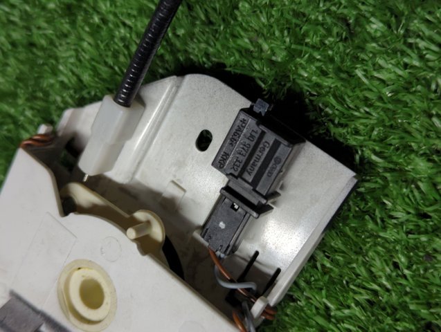 VAG 7L6819765H в наличии Запорожье
