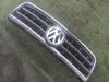 Решітка капота vw touareg   (7la,7l6,7l7)   02-10  7l6853653 б/у 7L6853653