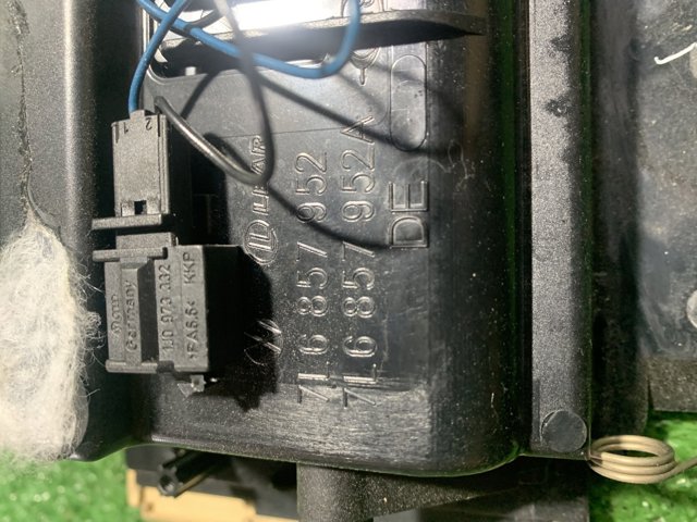 VAG 7L6857952 в наличии Павлоград