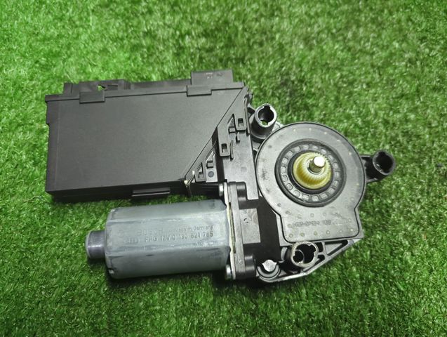 7L6959703 VAG Мотор стеклоподъемника двери задней левой купить в Черновцы