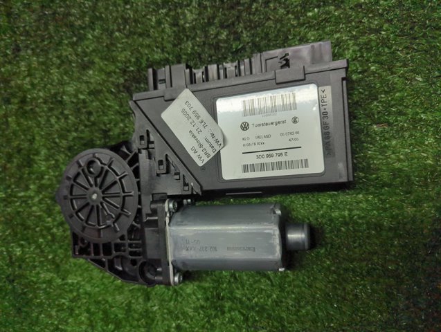 7L6959703 VAG Мотор стеклоподъемника двери задней левой купить в Каменское