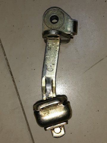 Ограничитель открывания двери, передний 7M0837249D VAG