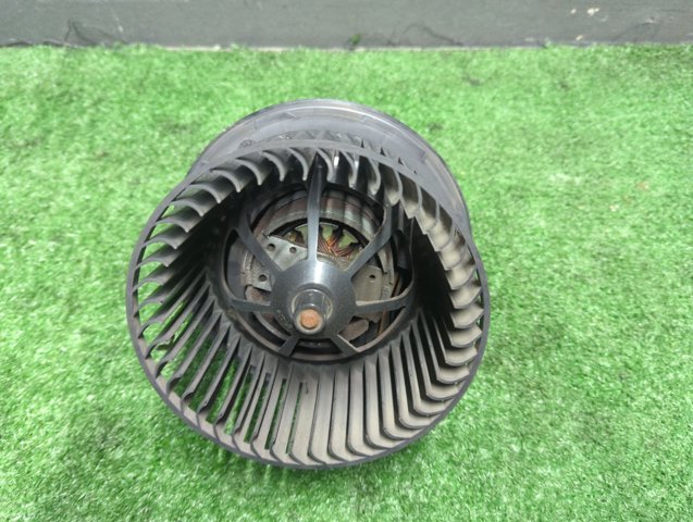 Электродвигатели (электродвигатель отопителя) или розетка прицепа штепсельная Фольксваген Шаран I