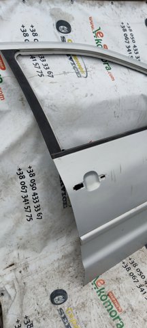 Пассажирская передняя дверь 7M3831022C VAG