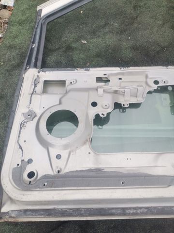 Пассажирская передняя дверь 7M3831022E VAG