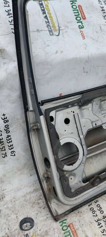 VAG 7M3833022B Дверь задняя правая в наличии Павлоград