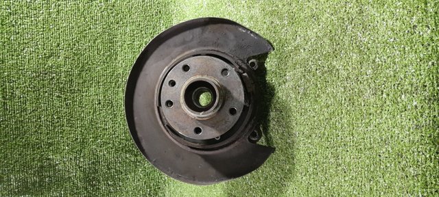 7P0505436B Цапфа задняя правая купить Сумы
