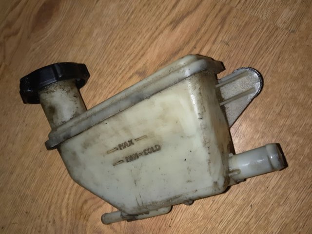 FORD 7T163R700AC Бачок насоса ГУР в наличии Одесса
