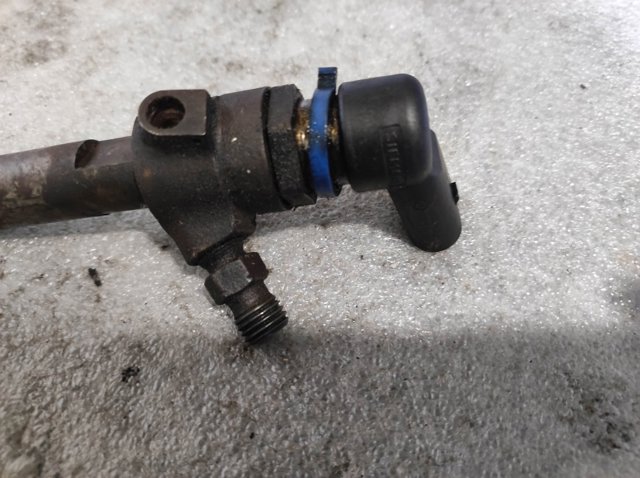 FORD 7T1Q9F593AB Форсунка впрыска топлива в наличии Сумы