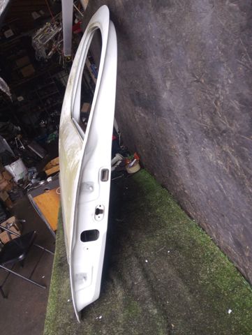 801004113R RENAULT Дверь передняя правая купить в Хмельницкий