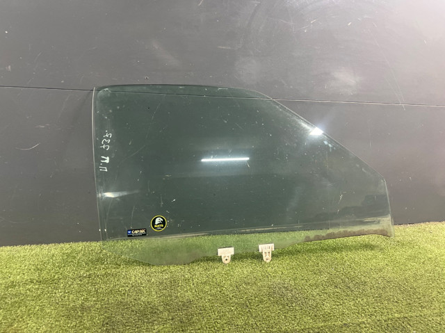 803002S403 NISSAN Стекло двери передней правой купить в Чернигов
