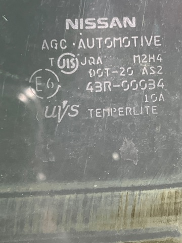 NISSAN 80300JG00E Стекло двери передней правой в наличии Харьков