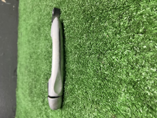 806060042R RENAULT Держатель наружной ручки двери передней правой купить в Николаев