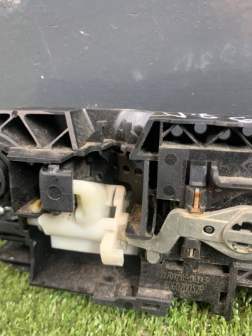 RENAULT 806070032R Держатель наружной ручки двери задней левой в наличии Одесса