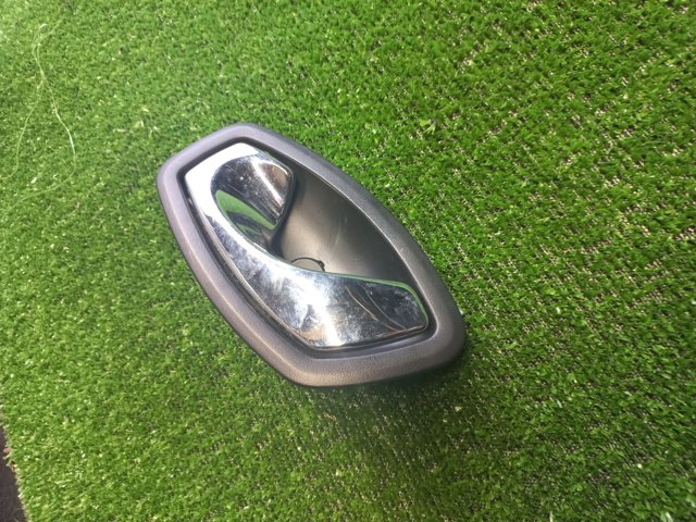 806710001R RENAULT Ручка двери передней внутренняя левая купить в Одесса