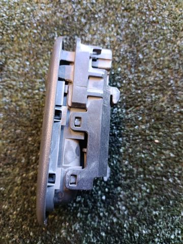 806858H300 NISSAN купить в Николаев
