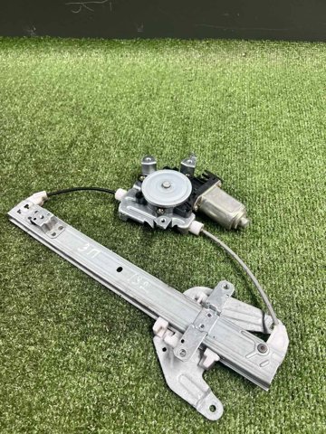 NISSAN 8073089912 Мотор стеклоподъемника двери передней правой в наличии Ирпень