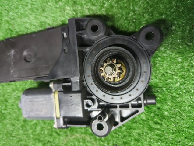 807310011R RENAULT купить в Винница